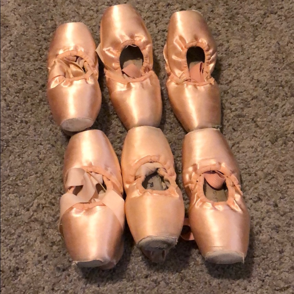 Pre worn pointe shoes